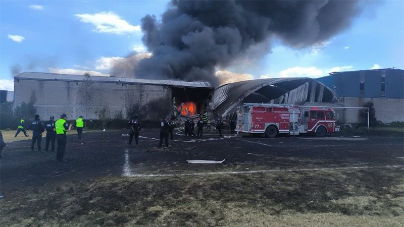 El desplome de una avioneta en el centro de M&eacute;xico deja seis muertos