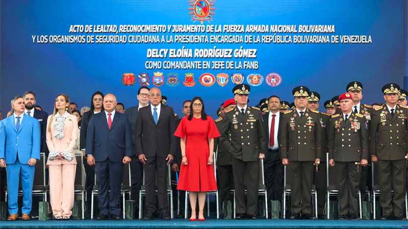 Militares y polic&iacute;as de Venezuela juran &ldquo;lealtad y subordinaci&oacute;n&rdquo; a la nueva presidenta