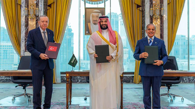 Arabia Saudita, Pakist&aacute;n y Turqu&iacute;a firman un pacto de defensa conjunta