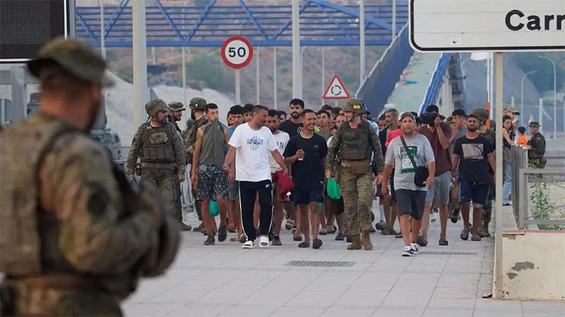 Espa&ntilde;a comienza los controles fronterizos con Italia tras la crisis por migrantes