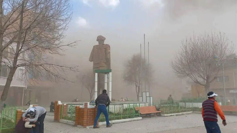 Polic&iacute;a confirma dos muertos y siete desaparecidos en explosi&oacute;n en cuartel en Bolivia