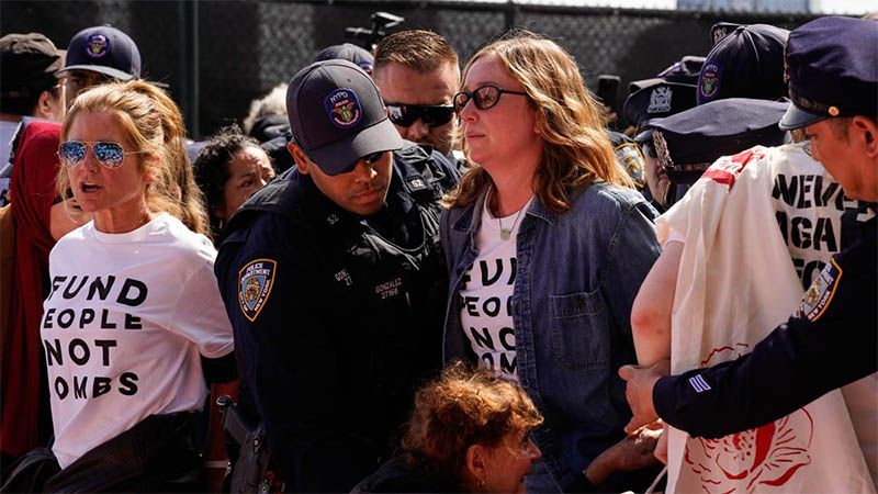 Susan Sarandon y Hannah Einbinder son detenidas en una manifestaci&oacute;n contra Netanyahu