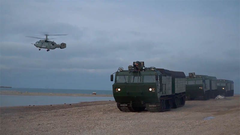 Fuerzas rusas realizan ejercicios de desembarco en una isla &aacute;rtica (video)