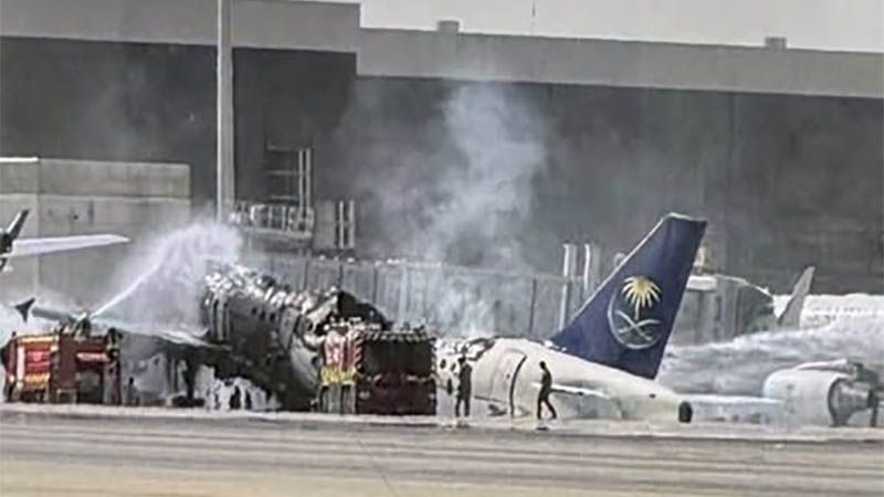 Arabia Saudita confirma ataques contra el aeropuerto de Riad