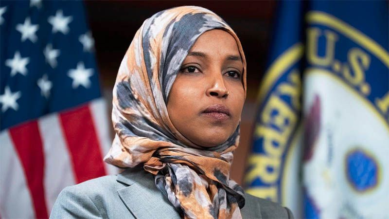 Agentes federales registran la casa de la congresista Ilhan Omar, cr&iacute;tica de Trump