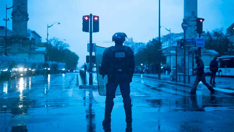 Par&iacute;s decreta un toque de queda en dos zonas del centro antes nuevas protestas